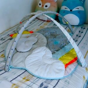 Like new baby play mat